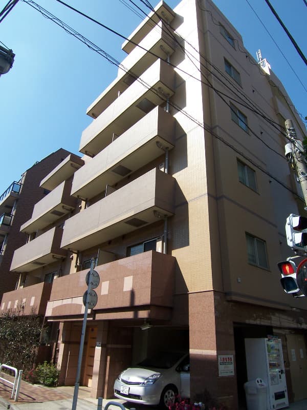 Main Image