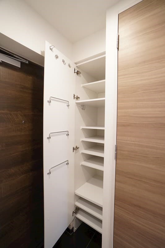 Room image 12