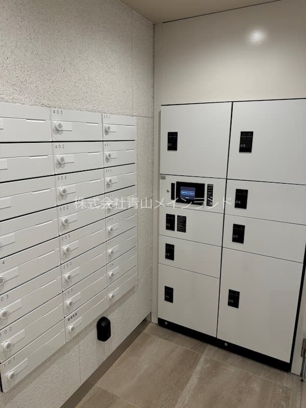 Room image 16
