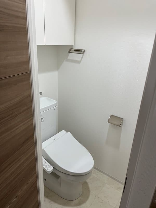 Room image 8