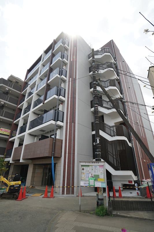 Main Image