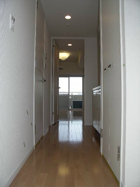 Room image 8