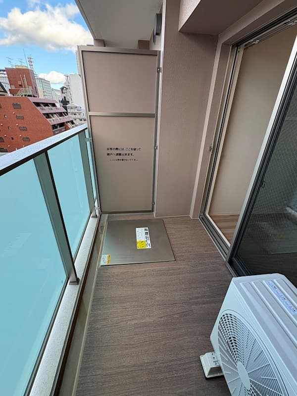 Room image 9
