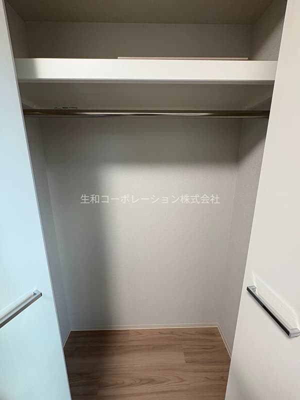Room image 12