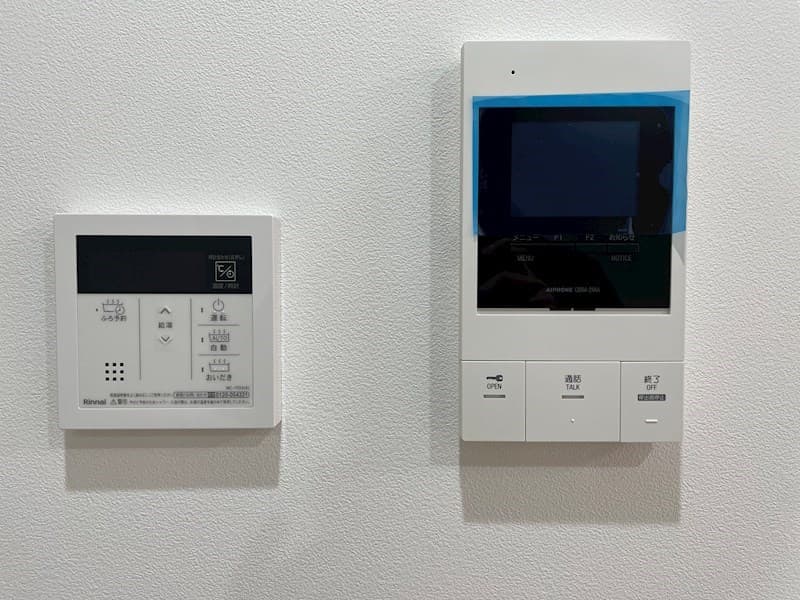 Room image 12