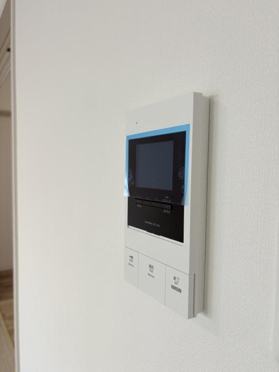 Room image 12