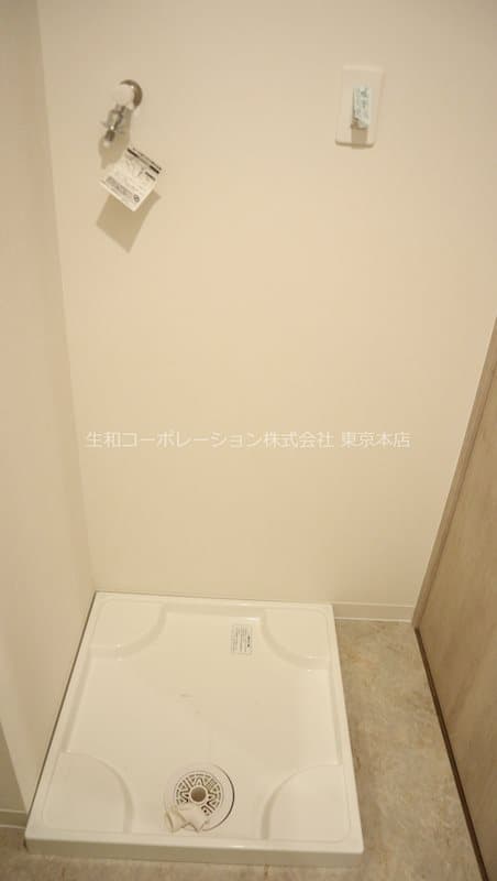 Room image 12