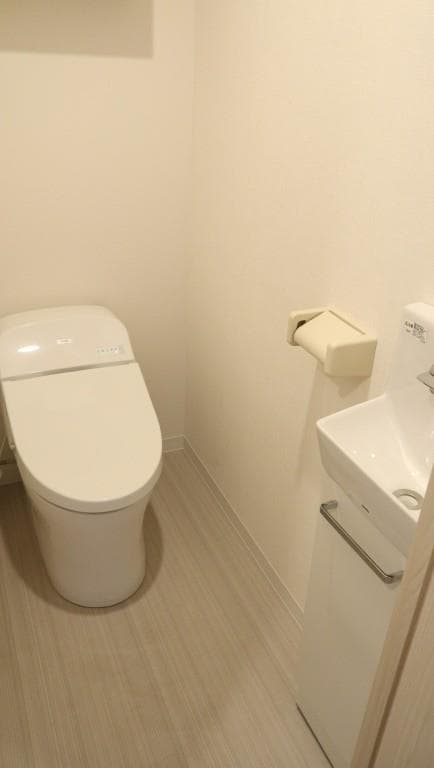 Room image 14