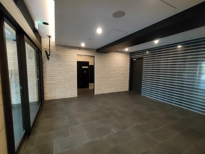 Room image 9