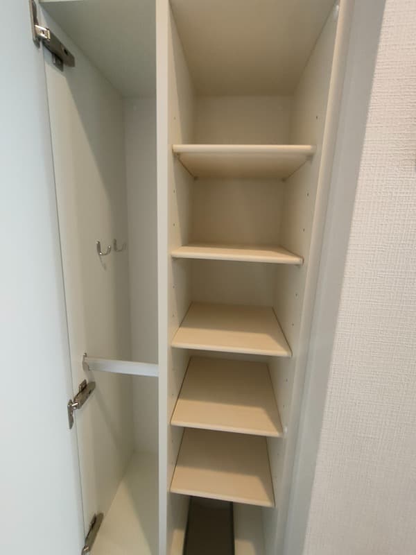 Room image 12