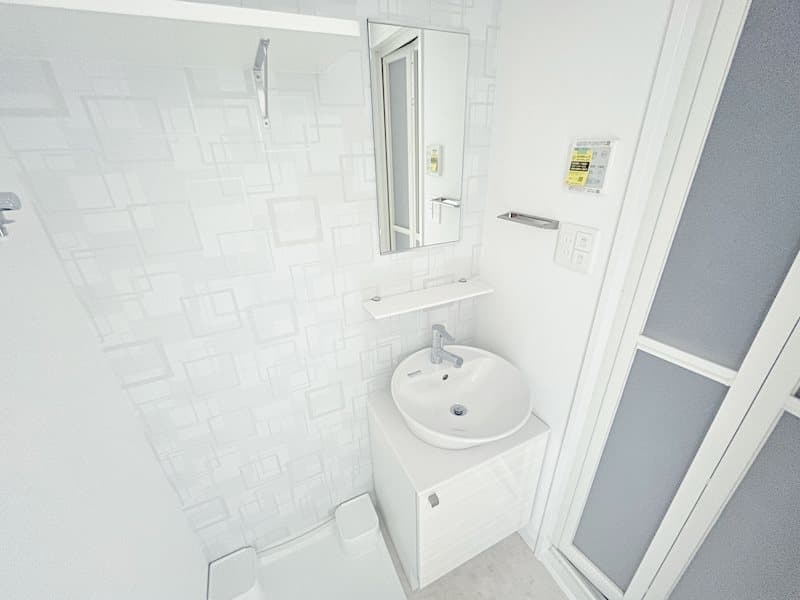 Room image 11
