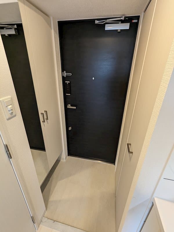 Room image 8