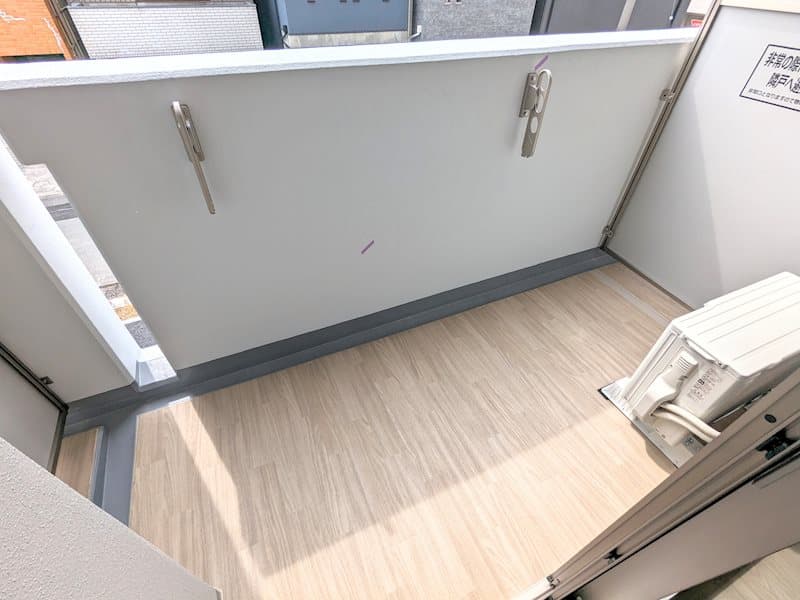 Room image 8