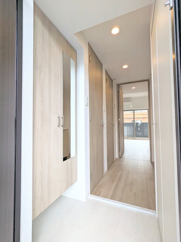 Room image 8