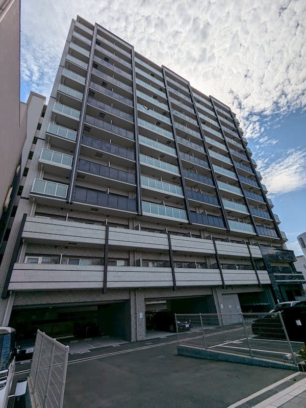 Main Image