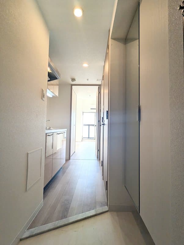 Room image 8