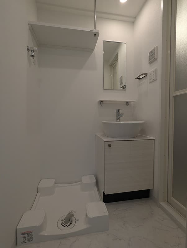 Room image 10