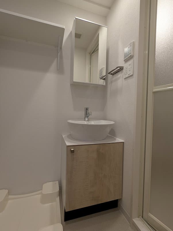 Room image 10