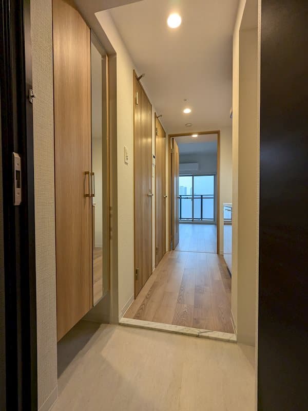 Room image 8