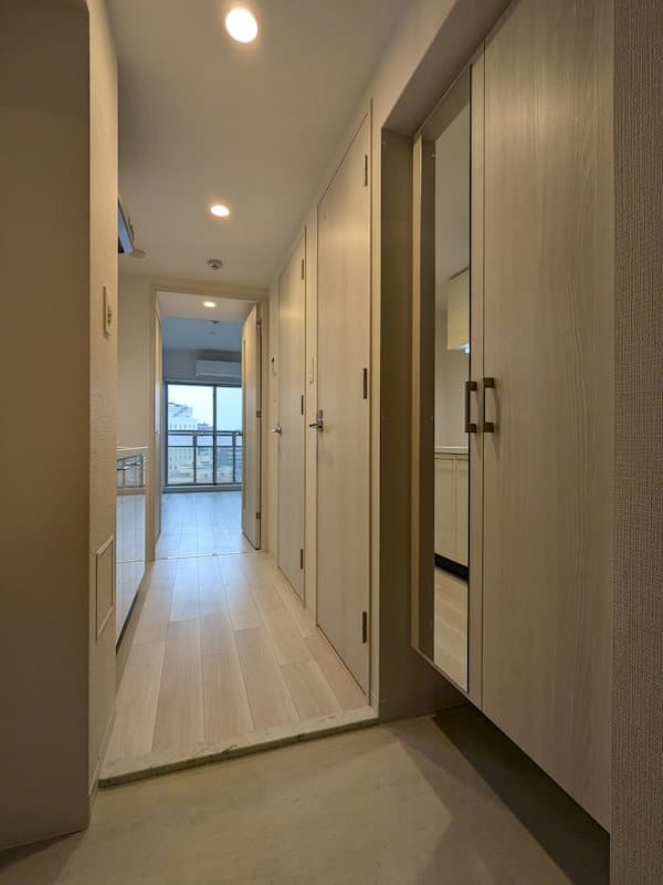 Room image 8