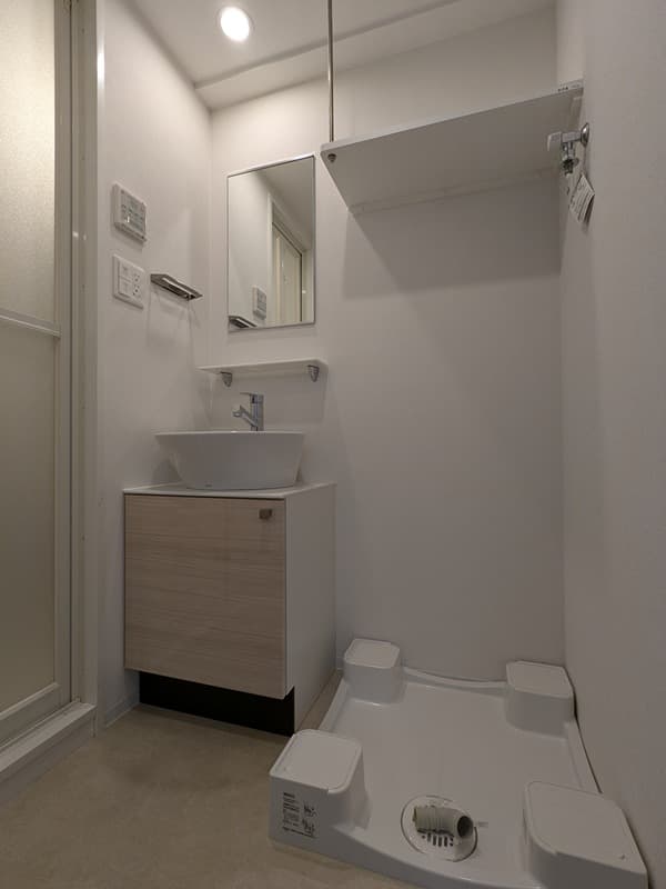 Room image 10