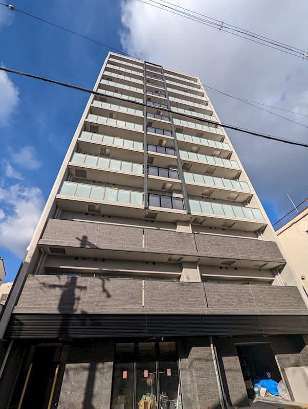 Main Image