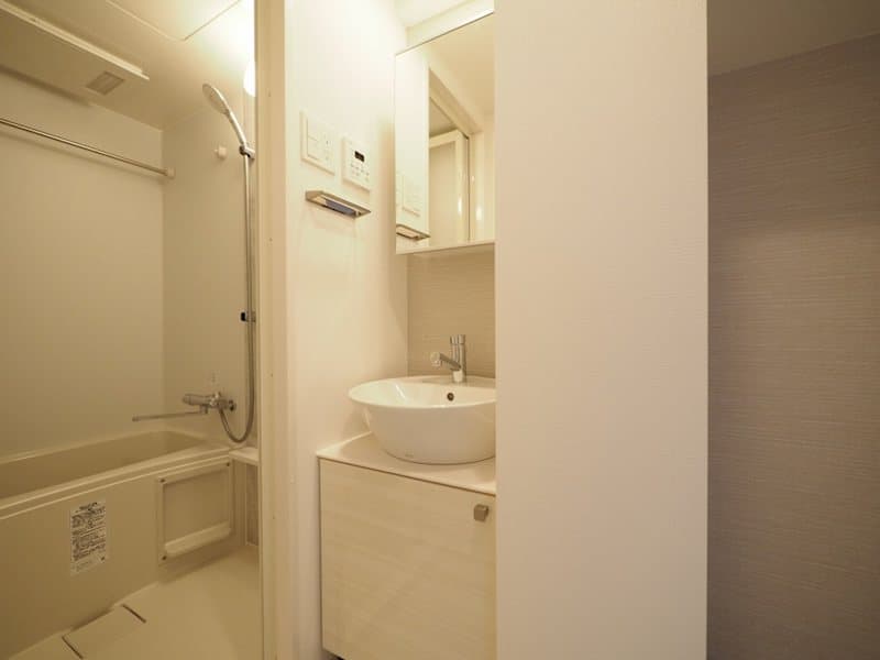 Room image 12