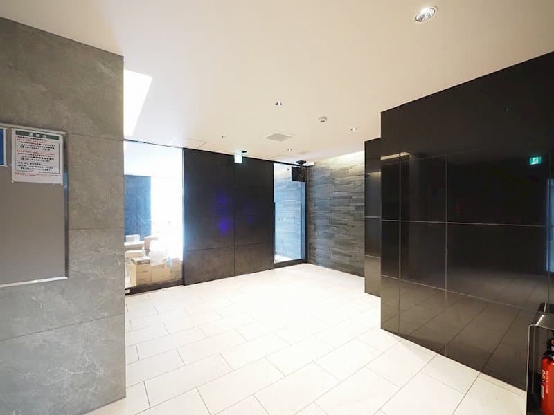 Room image 15