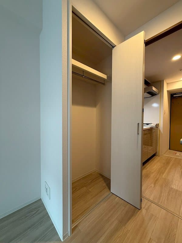 Room image 12