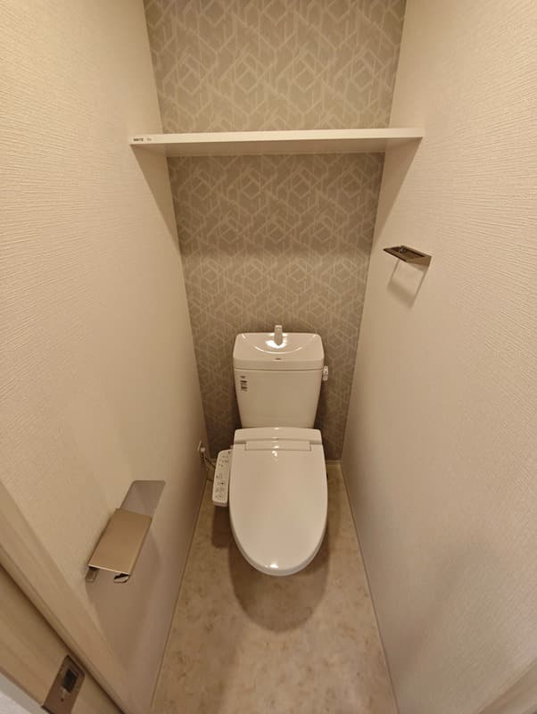 Room image 11