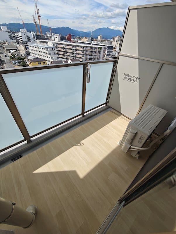 Room image 9
