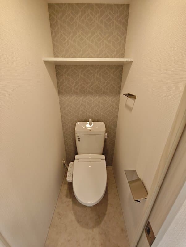 Room image 11