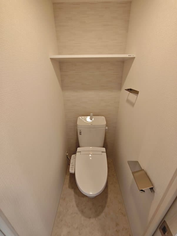 Room image 11