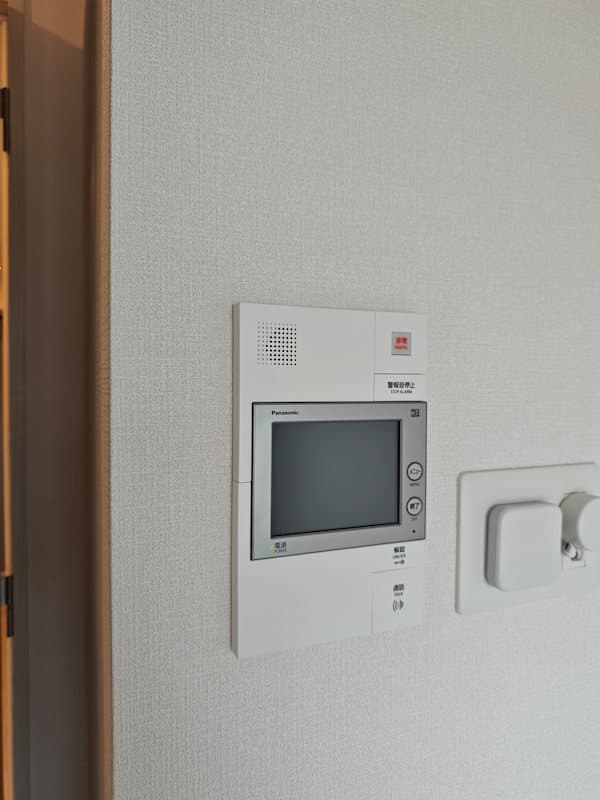 Room image 13