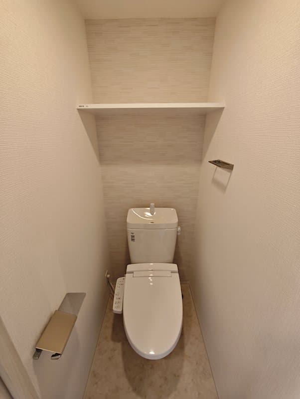 Room image 11
