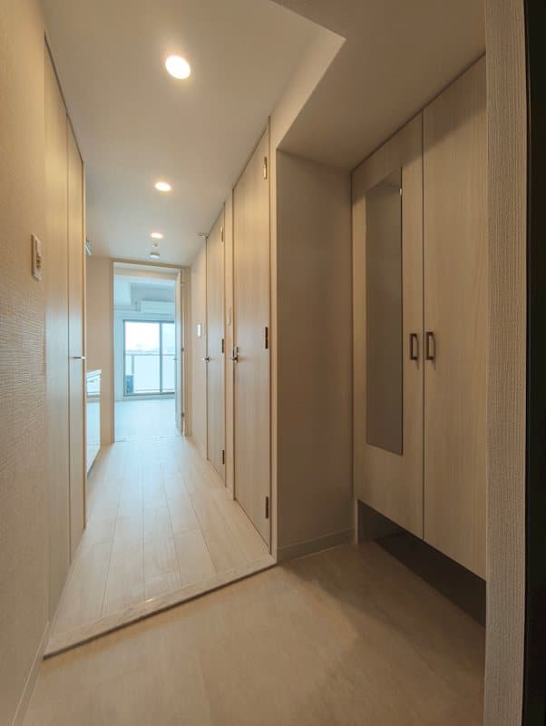 Room image 8