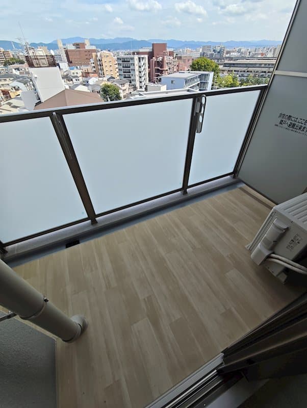 Room image 9