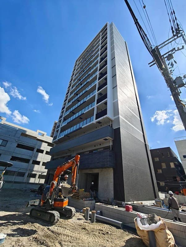 Main Image