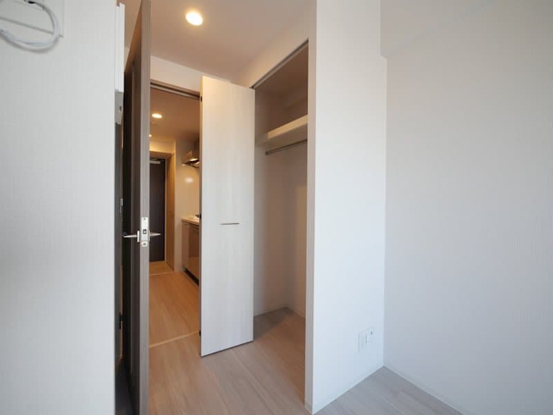 Room image 11