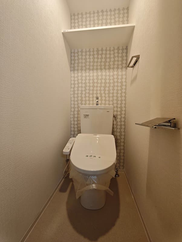 Room image 10
