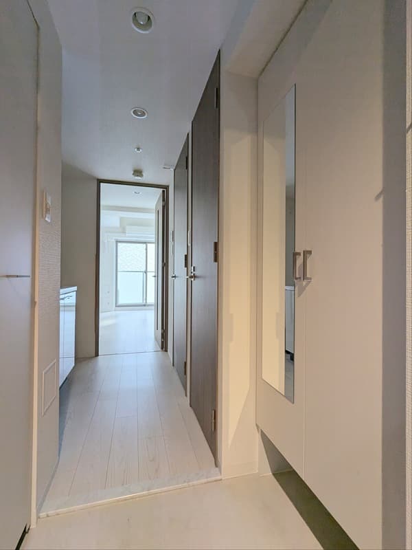 Room image 9