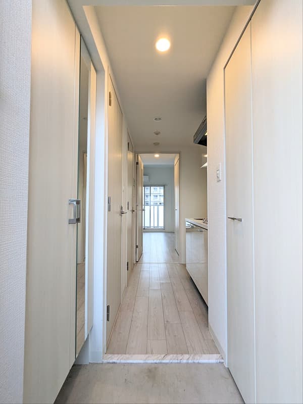Room image 8