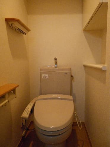 Room image 10