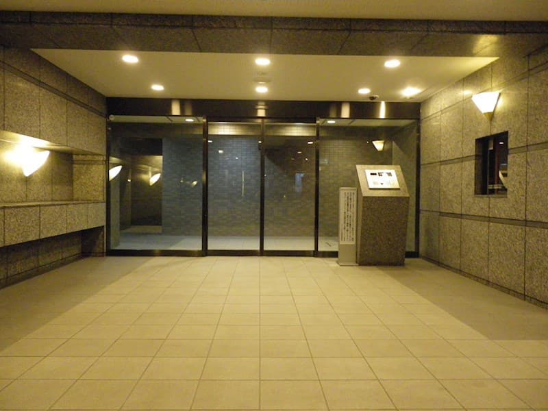 Room image 15