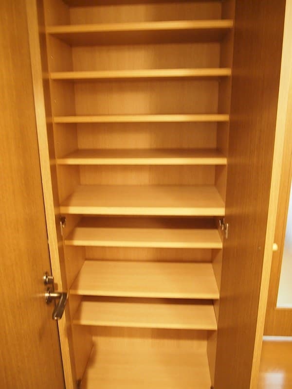 Room image 12