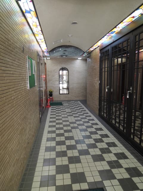 Room image 14