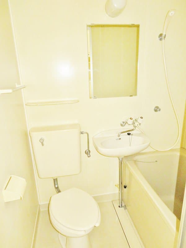 Room image 8