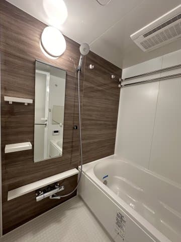 Room image 10