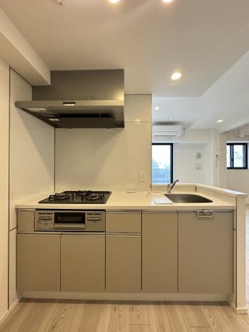 Room image 9