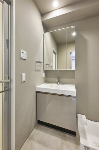 Room image 15